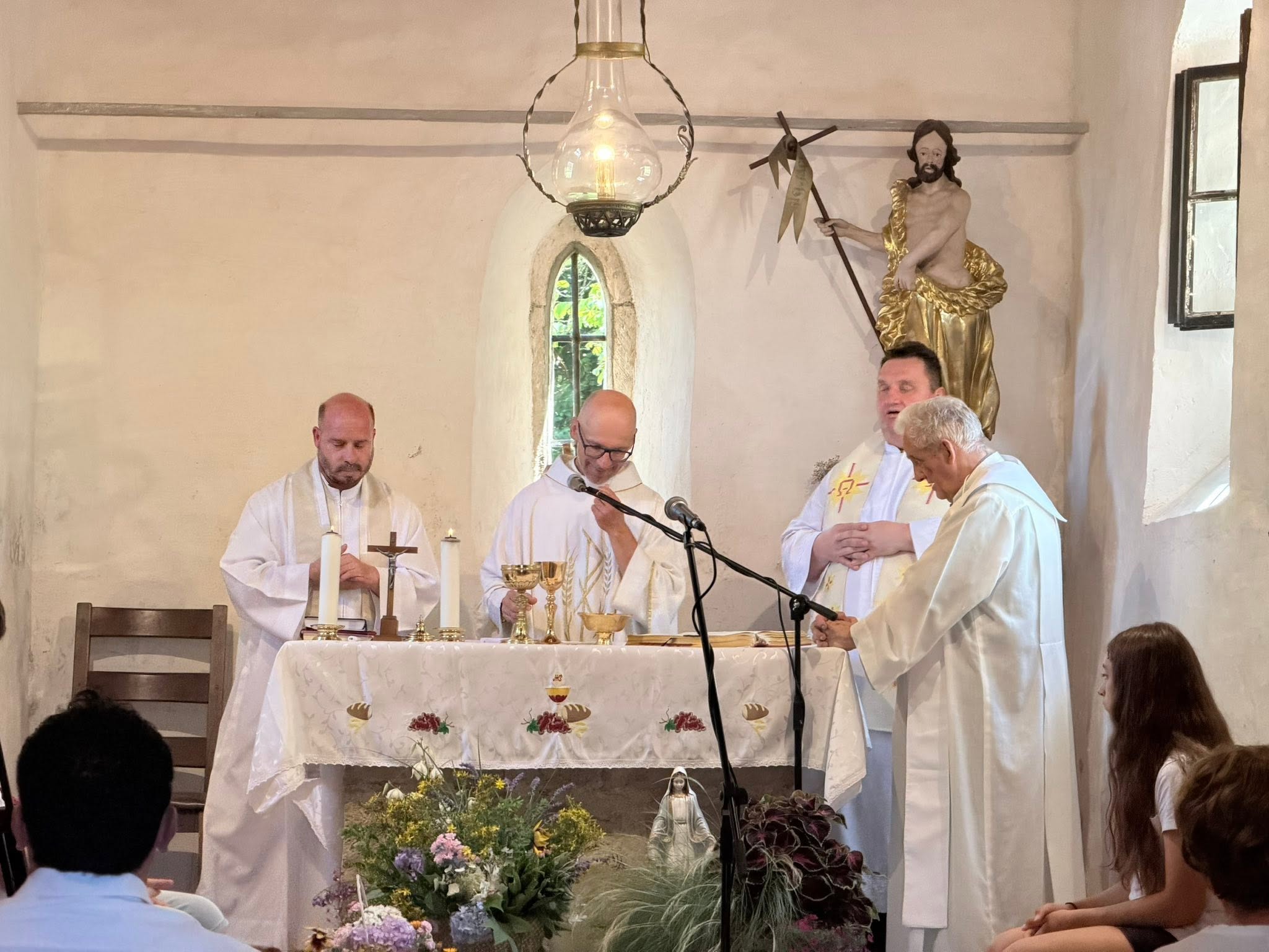 Morda je slika naslednjega: besedilo
